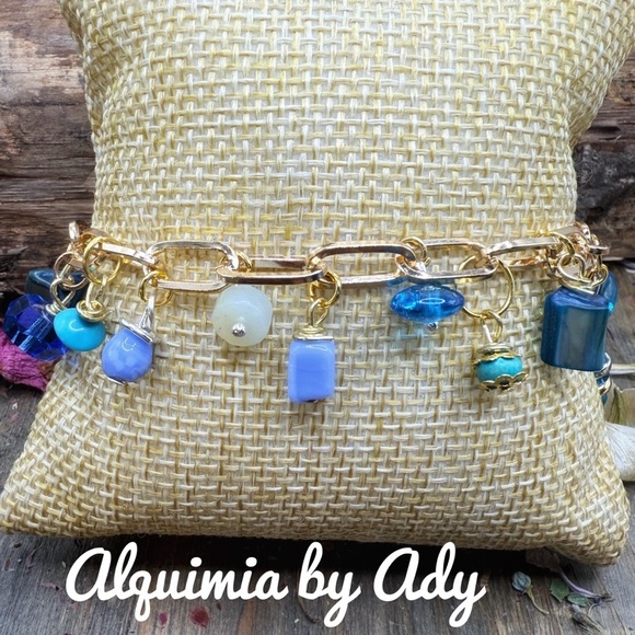 Alquimia Gold and Blue Charm Bracelet